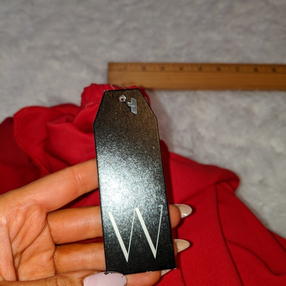 Nwt wrapper red sleeveless top - Picture 11 of 12